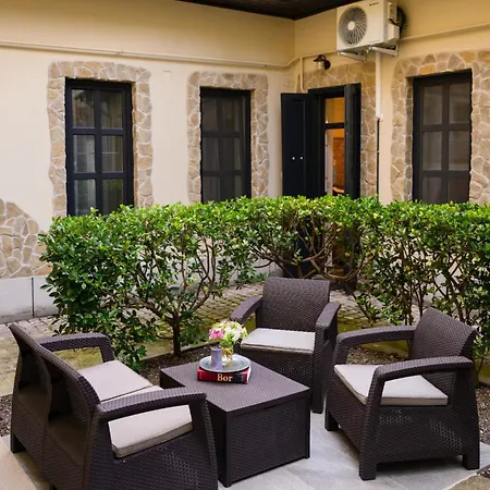 Varvedohaz Apartment *