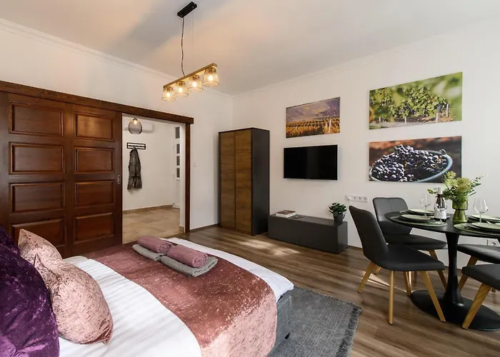 Varvedohaz Apartment Eger